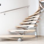 Escalier quart tournant inox et marches BauBuche